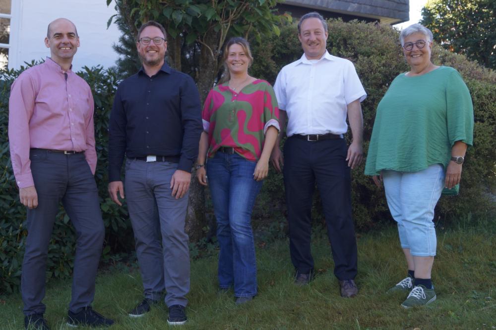 Hans-Theo Sasse (Generalvikariat Paderborn), Dr. Andreas Rohde (Direktor), Sabrina Koch (Leiterin des Tagungshauses), Cornelius Poppe (stellv. Tagungshausleiter), Silke Otte (stellv. Direktorin)
